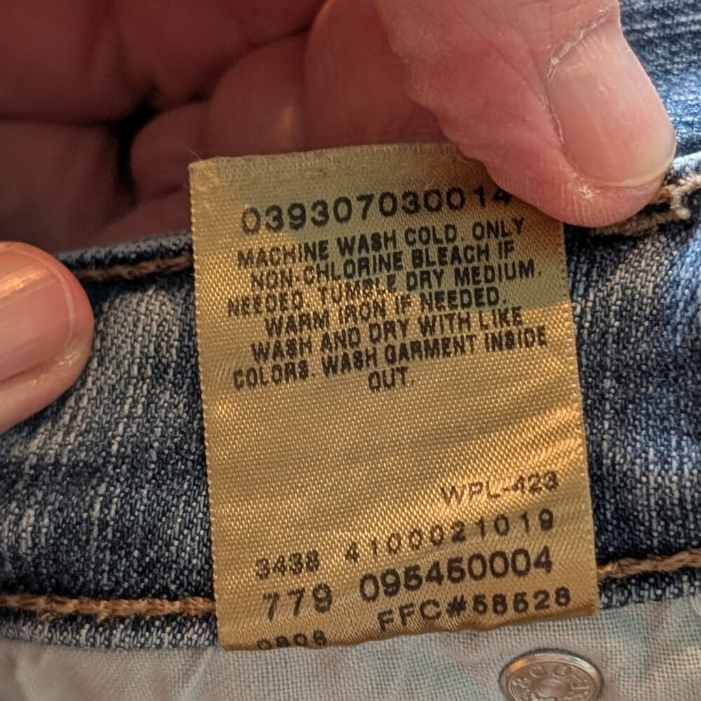 Levi's 590 Jeans Boot Cut Classic Light Blue Size 16W Medium - Picture 14 of 15